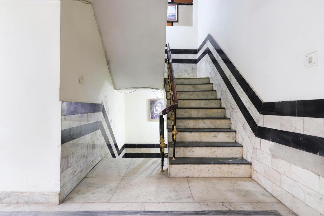 Oyo 40431 Hotel Amar Prem Lucknow Exterior foto